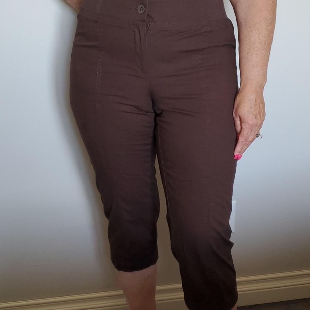 Capri pants
